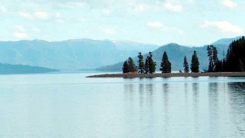 Yellowstone Lake-3