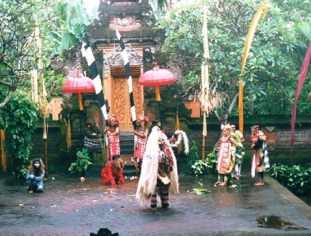 k-Bali 2000 - balinesische Tanzvorfhrungen-1