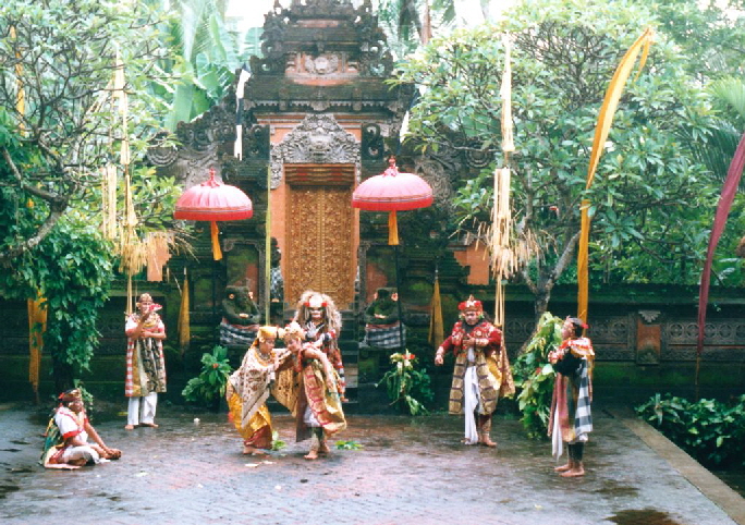 k-Bali 2000 - balinesische Tanzvorfhrungen-3
