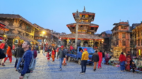 k-Napal - Stadtrundgang Bhaktapur am Abend (7)