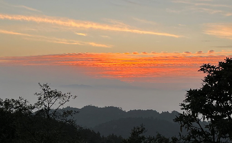 k-Nepal - am Morgen Blick auf die Berge