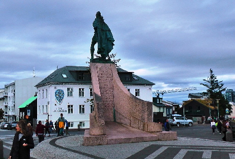 k-Tag 12 - Rekjavik Platz vor der Domkirche-4