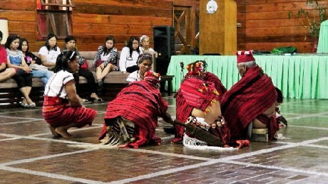 k-Tag 4 Folkloreshow Banaue (3)