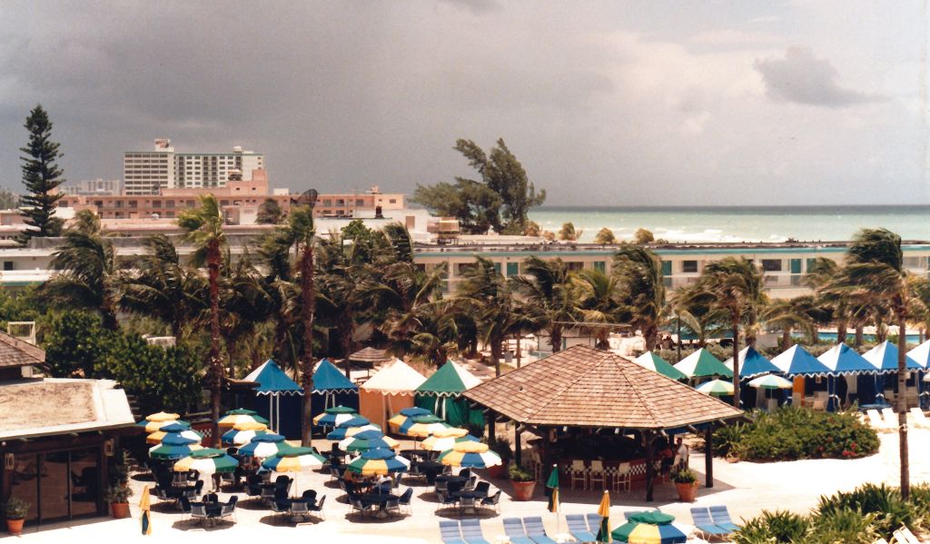 k-Miami Beach Hotelstrand