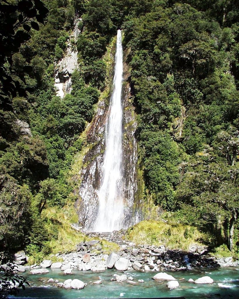 k-NZ 2005 - Tag 10 -Wanderung zu den Thunder Creek Falls (2)