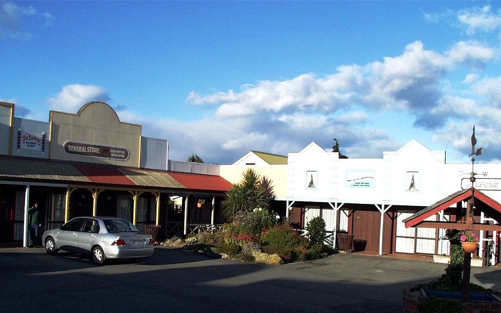 k-NZ 2005 - Tag 5 -Village Inn Te Anau (1)