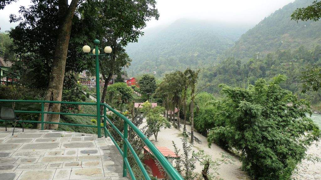 k-Nepal - Fahrt nach Bhaktapur - Mittagspause (6)