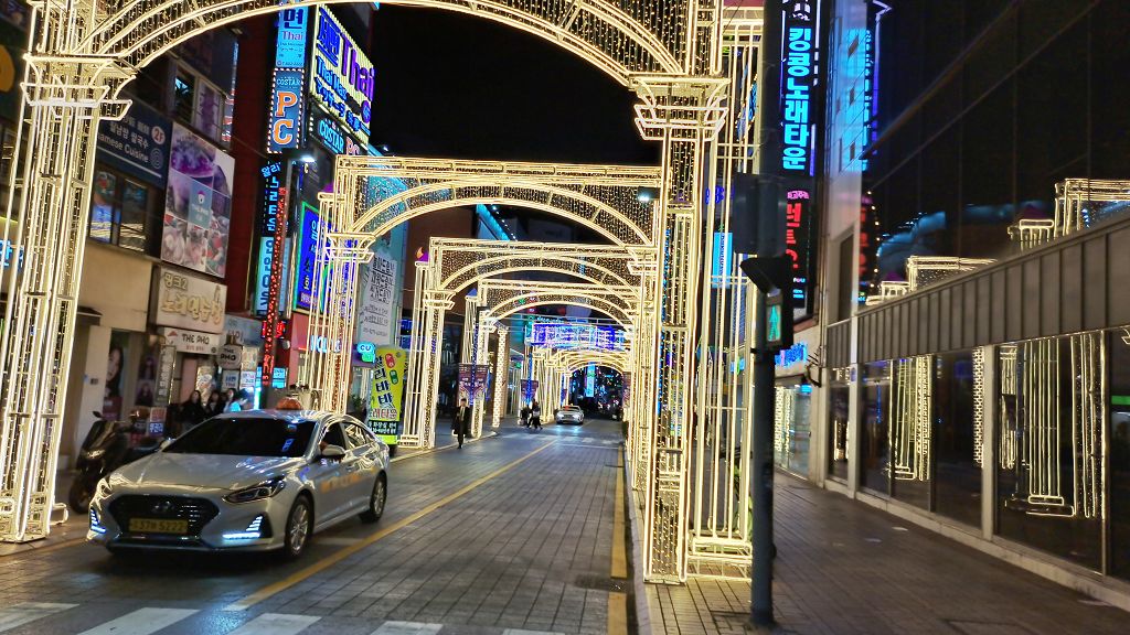 k-Noch mal los am Abends in Busan -2