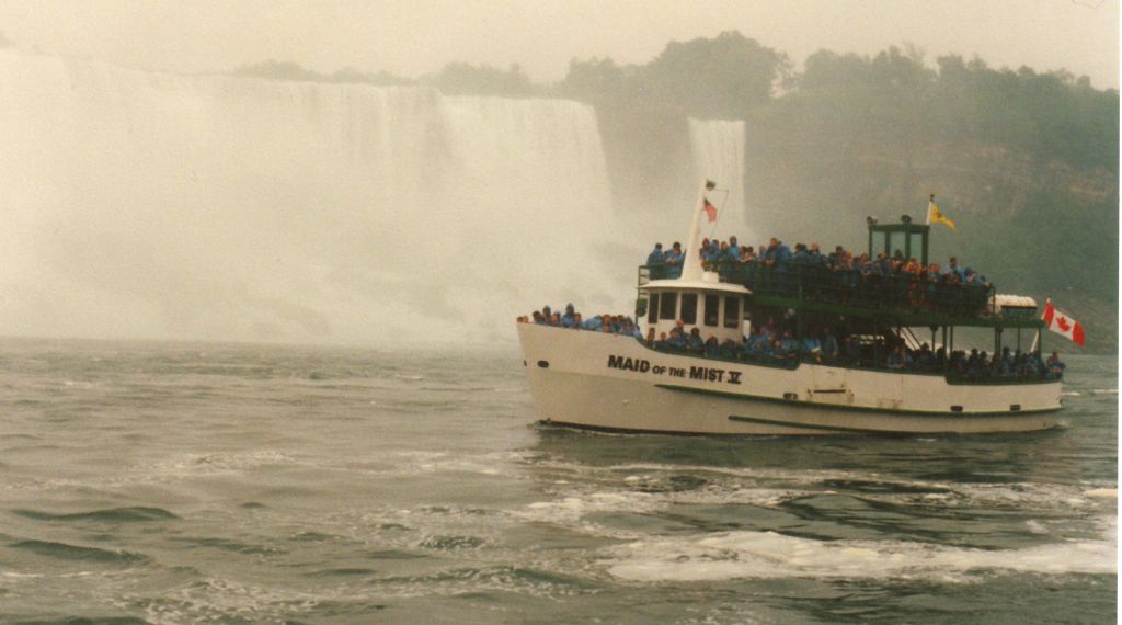 k-Ostkanada Niagara Falls - Maid of the Mist-1