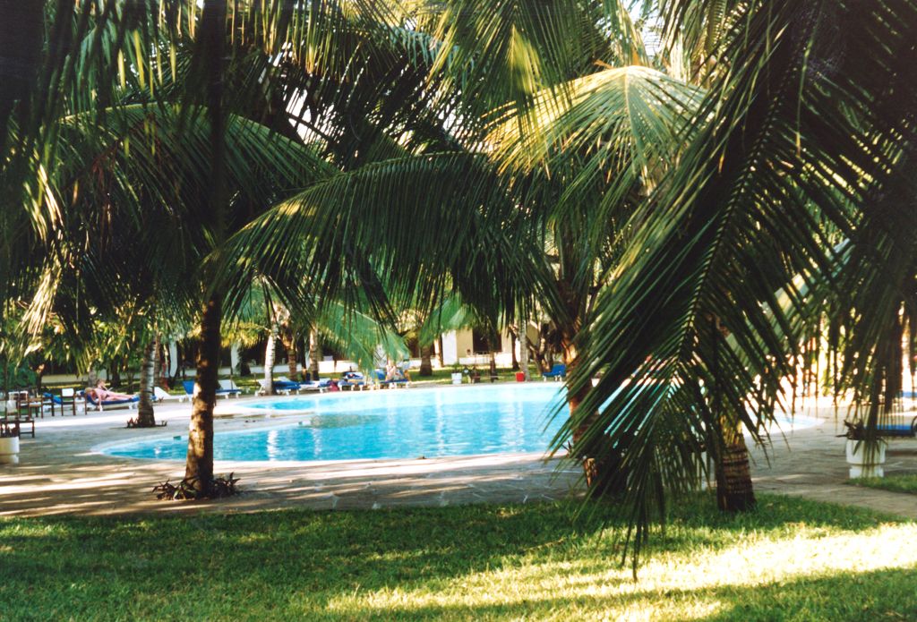 k-Palm Beach Hotel- Pool