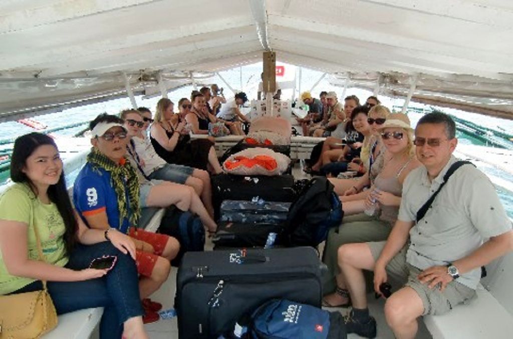 k-Tag 6 Bootsfahrt nach Puerto Galera Foptos (1)