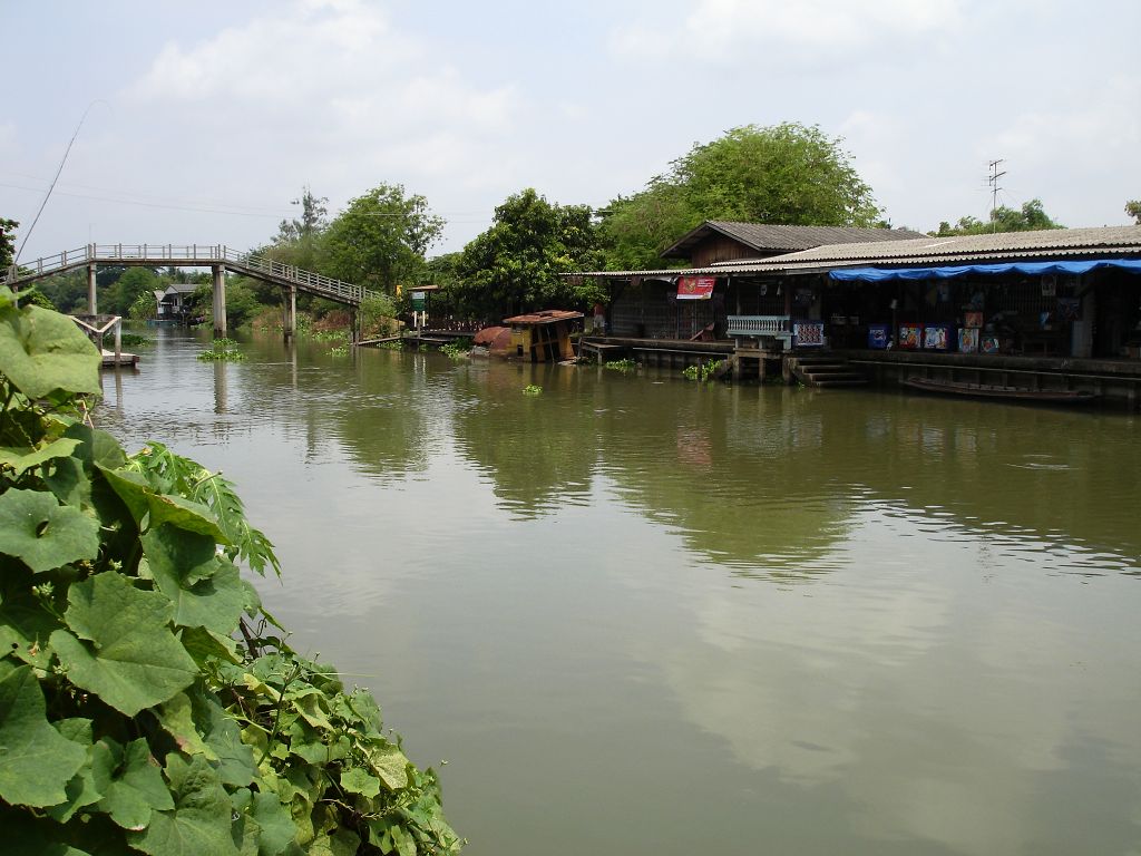 k-Thailand 2006 - Fahrt zum River Kwai- Bootstour zur Lotusfarm (42)
