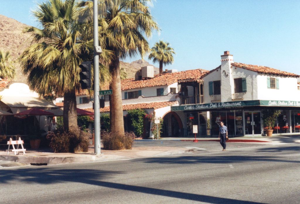 k-USA West 2001- Palm Springs -1