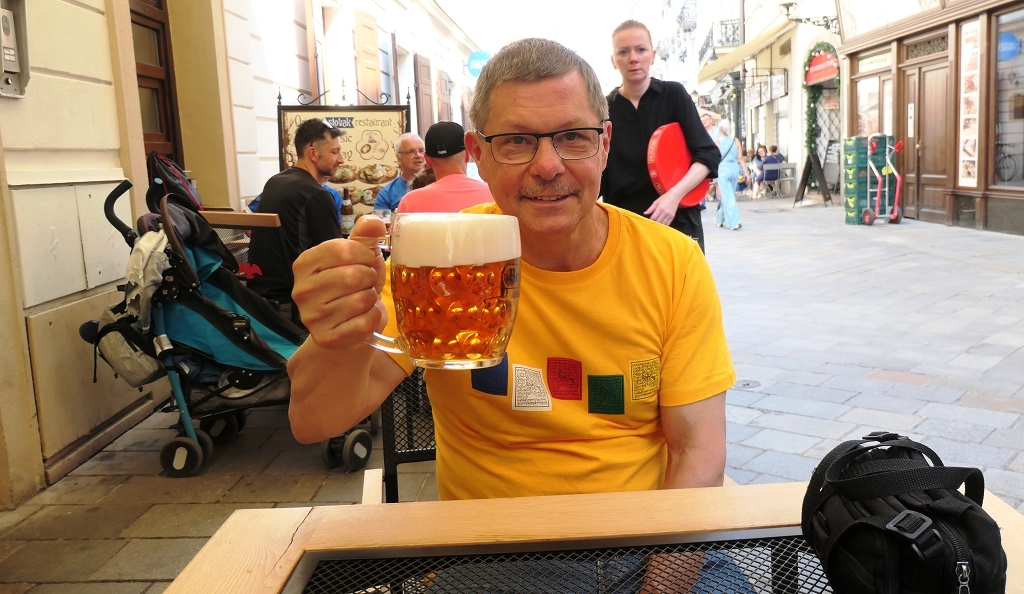 k-Bratislava - unterwegs ein Bierchen (2)