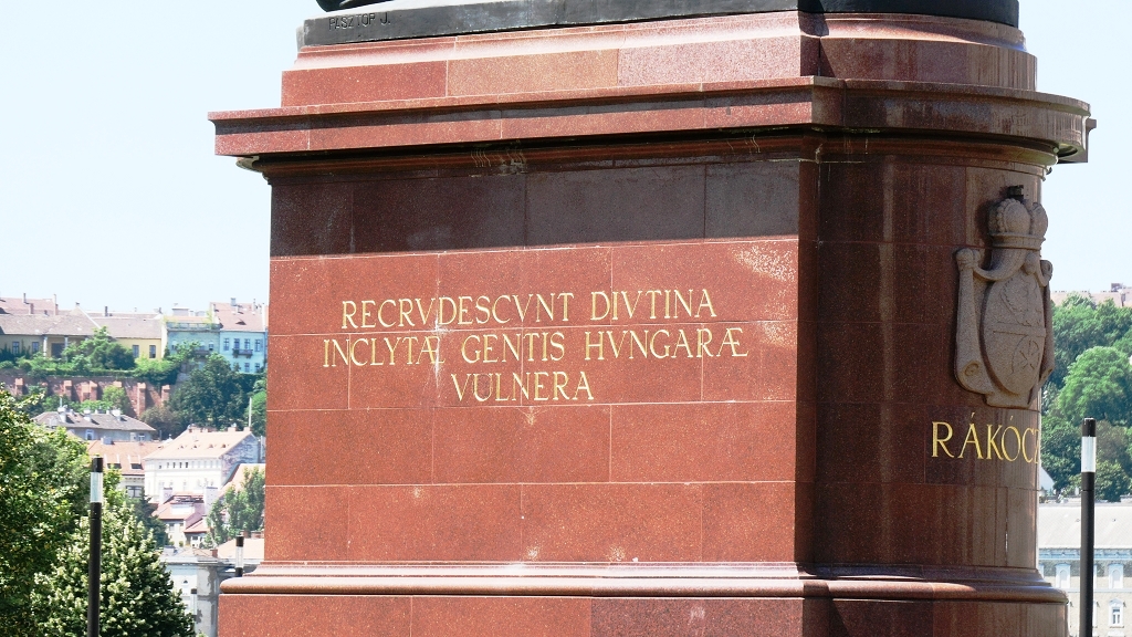 k-Budapest Hop on Hop off Stadtrundfahrt (7)