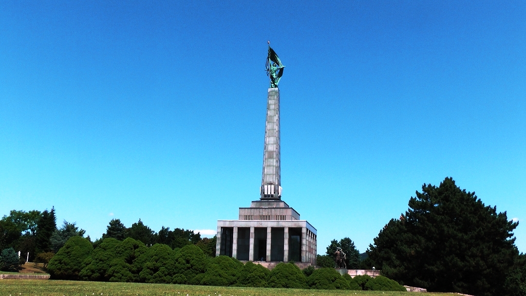 k-Stadtrundfahrt Bratislava - Mahnmal (3)