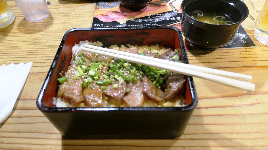 k-Zum Tagesausklang - Abendessen in Takayama (3)