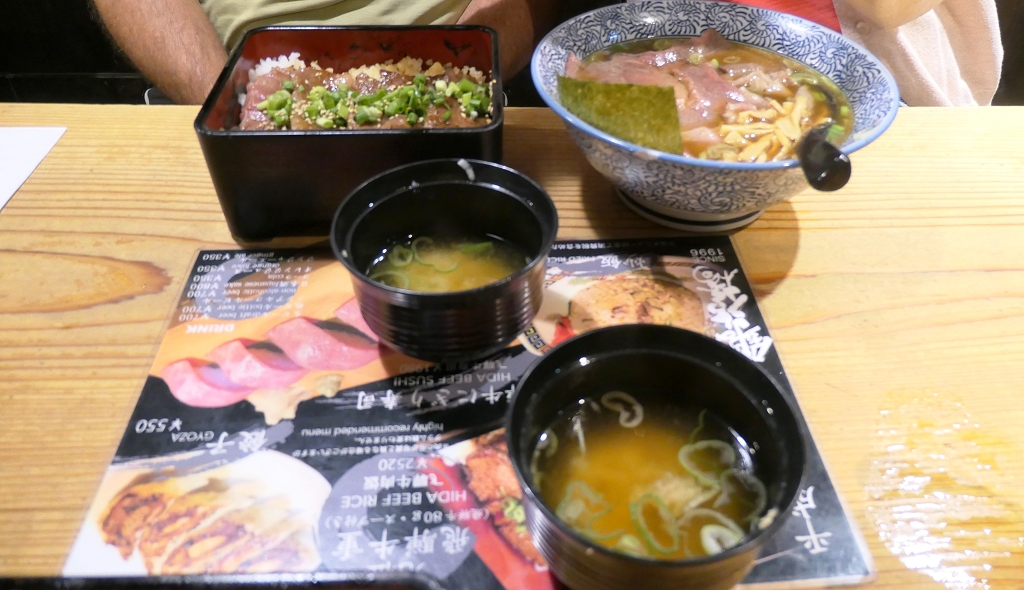 k-Zum Tagesausklang - Abendessen in Takayama (5)